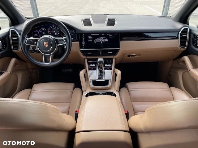 Porsche Cayenne Platinum Edition - 27