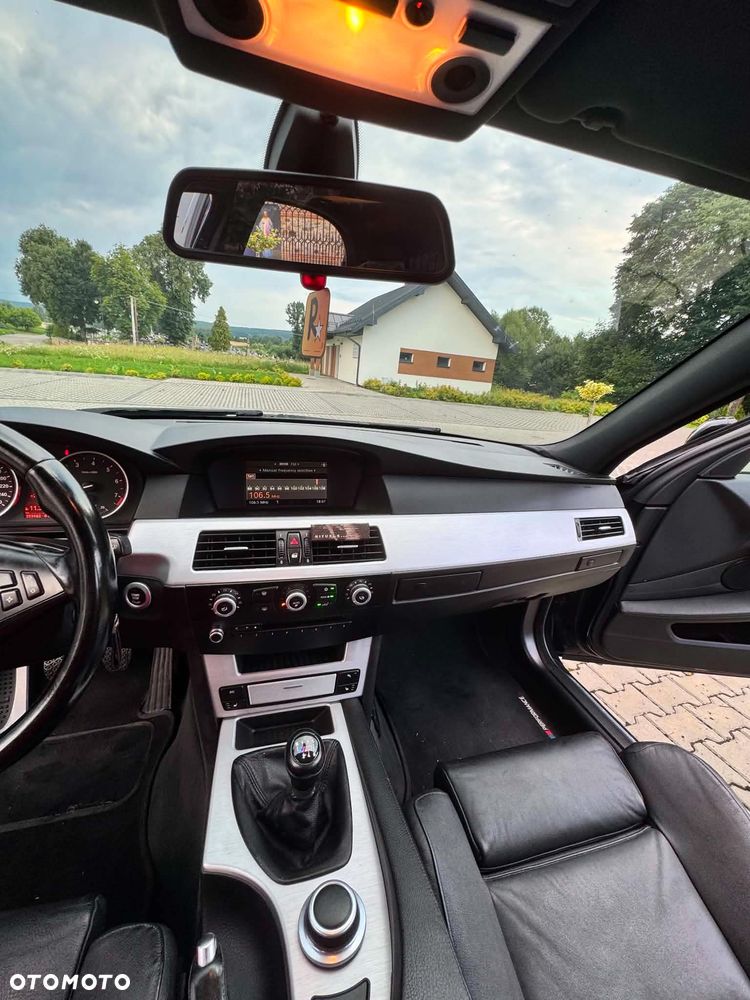 BMW Seria 5 525i - 16
