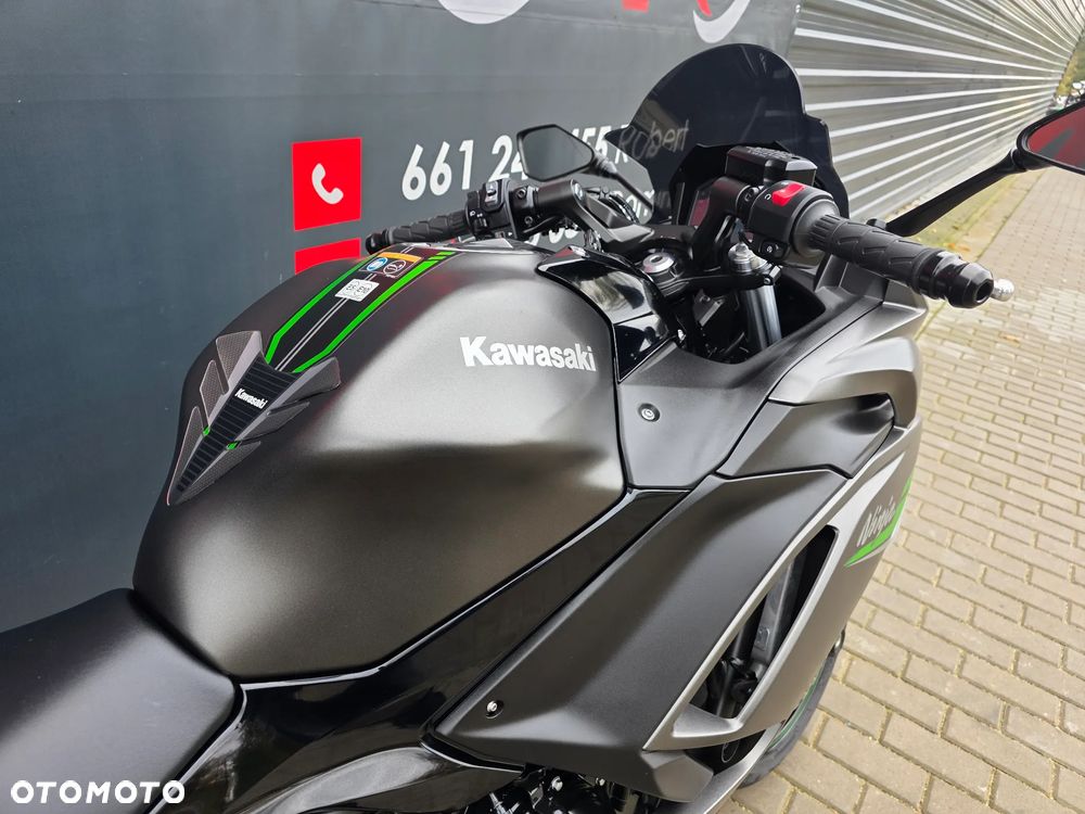 Kawasaki Ninja - 23