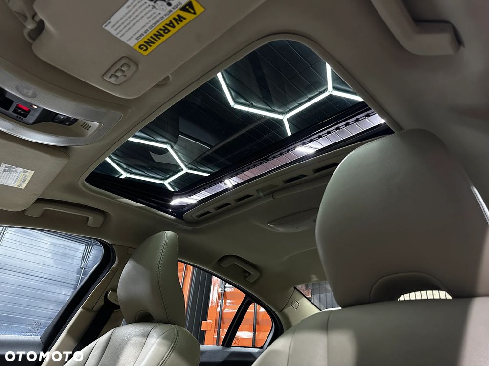 Volvo S60 2.5 T5 AWD - 38