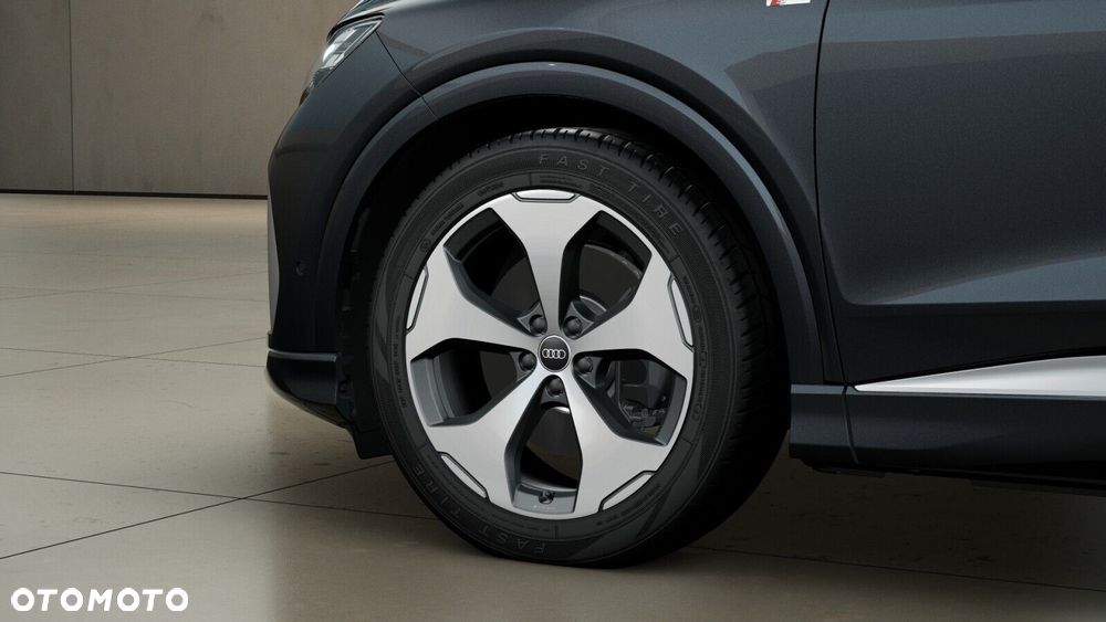 Audi Q4 e-tron - 5