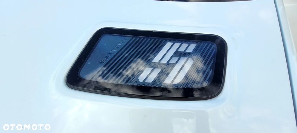 Renault 5 52kWh Comfort Range Techno - 23