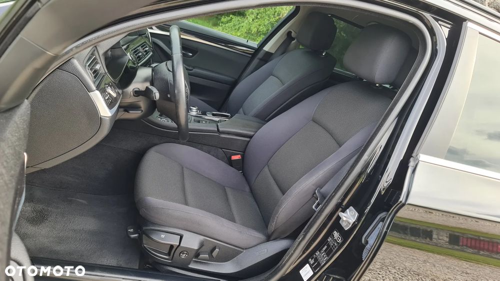 BMW Seria 5 520d - 7
