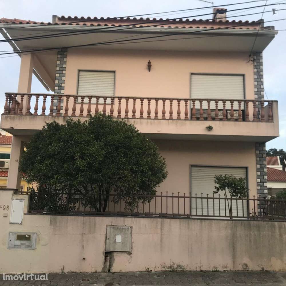 Quarto - localizado em Lisbon - Grande imagem: 5/6