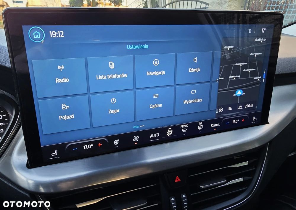 Ford Focus 1.5 EcoBlue Start-Stopp-System TITANIUM EDITION - 23