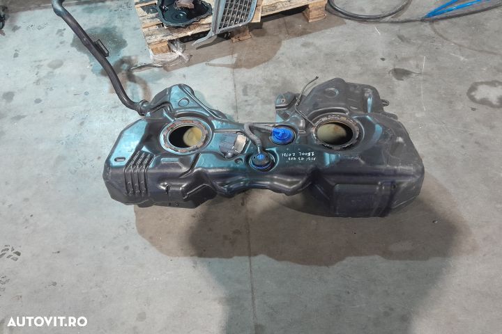 Rezervor combustibil 2.0 TDI 4X4 5N0919088M / 5N0919673R / 5N0201085K - 1