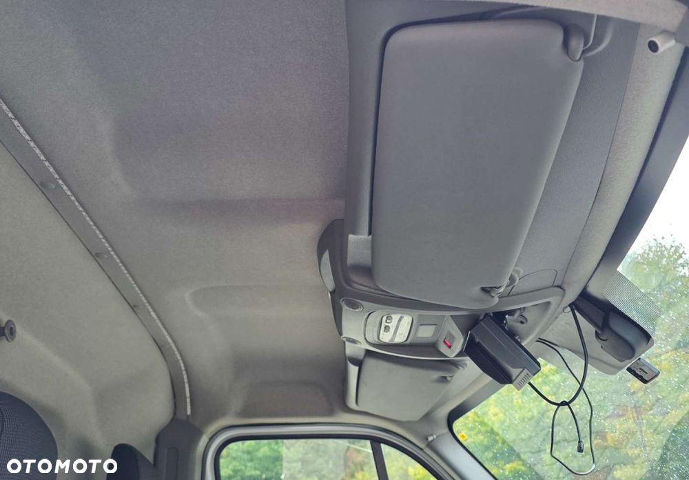 Renault Master - 24