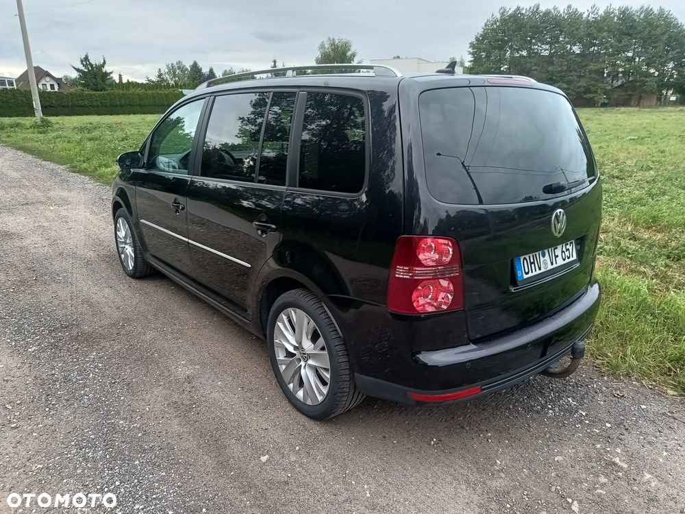 Volkswagen Touran 1.4 TSI DSG Highline - 10