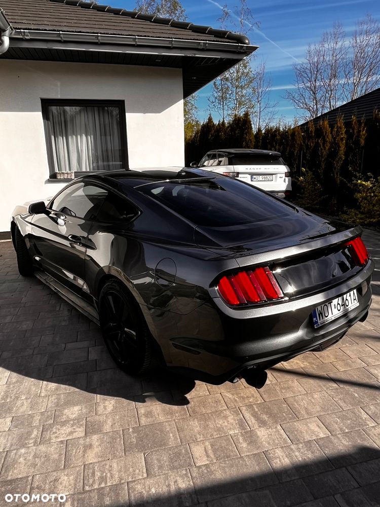 Ford Mustang - 28