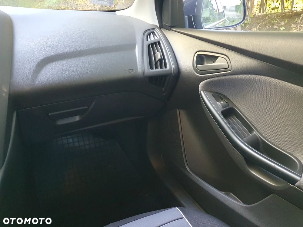 Ford Focus 1.6 Edition Start - 16