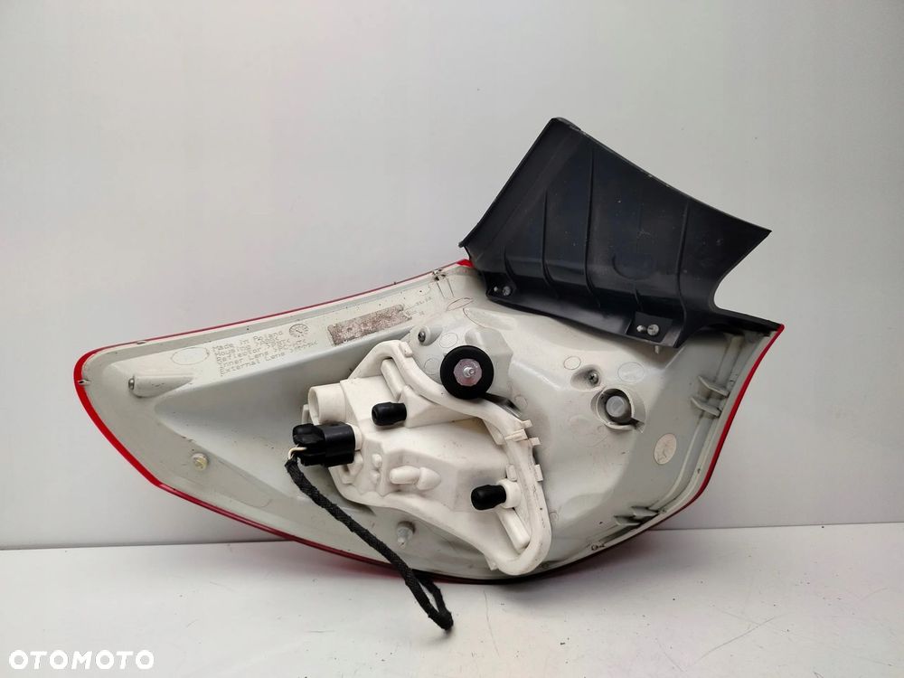 OPEL ASTRA J HB LAMPA PRAWY TYŁ PRAWA TYLNA - 6