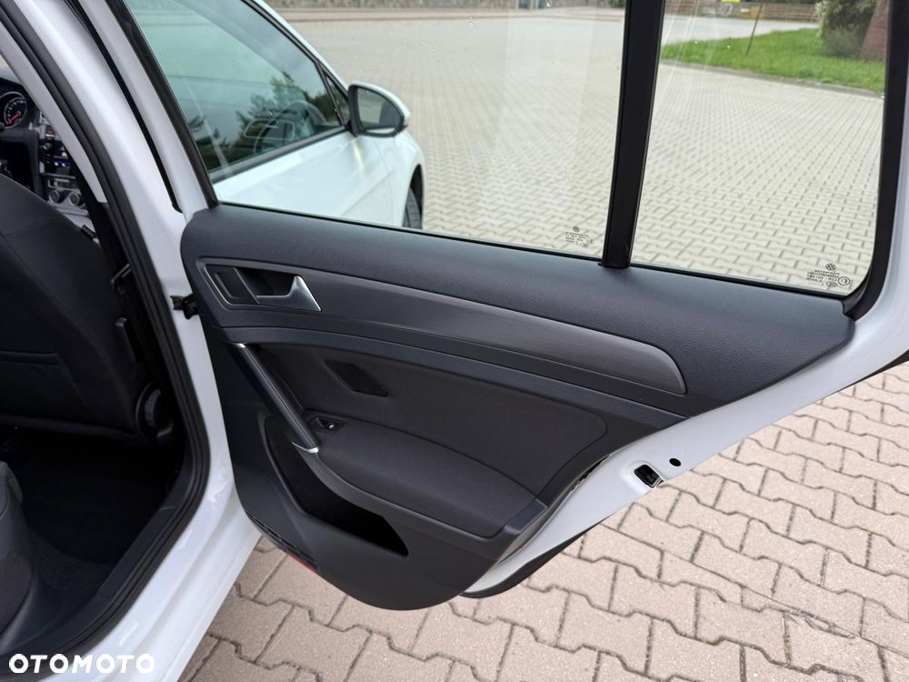 Volkswagen Golf 1.6 TDI BlueMotion Technology Trendline - 15
