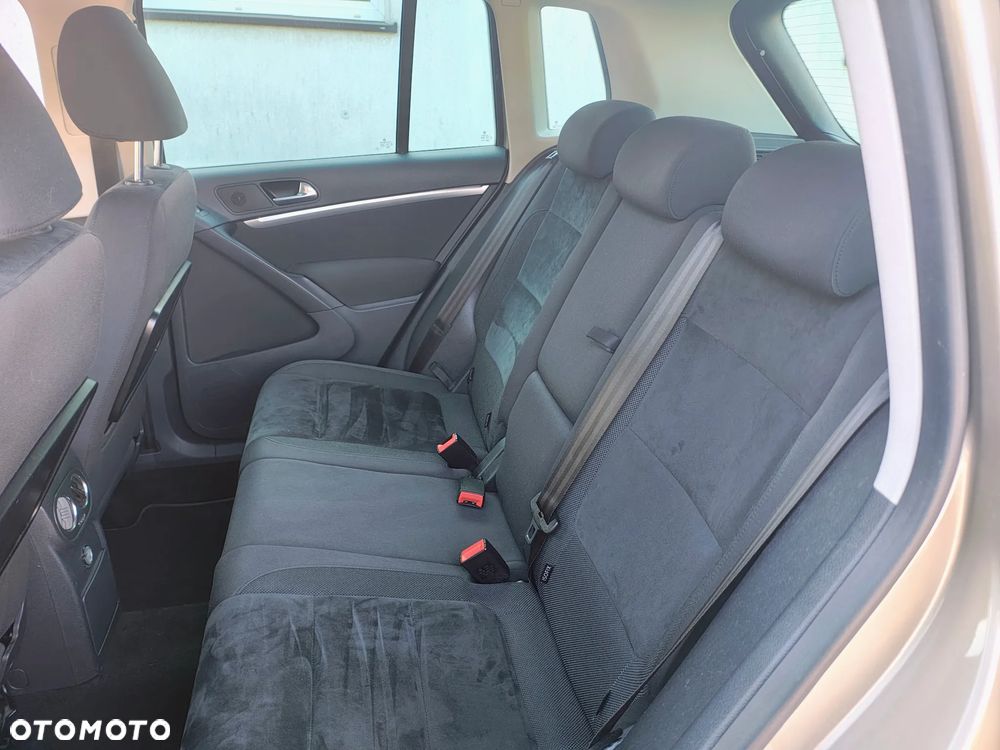Volkswagen Tiguan - 13