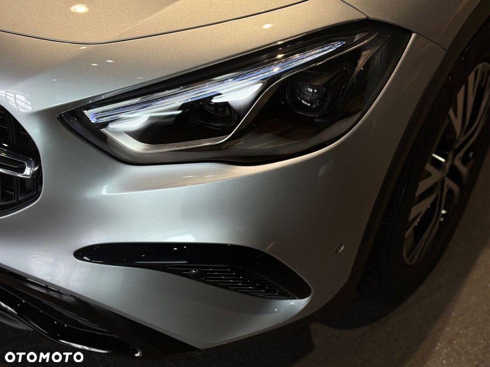Mercedes-Benz GLA - 5