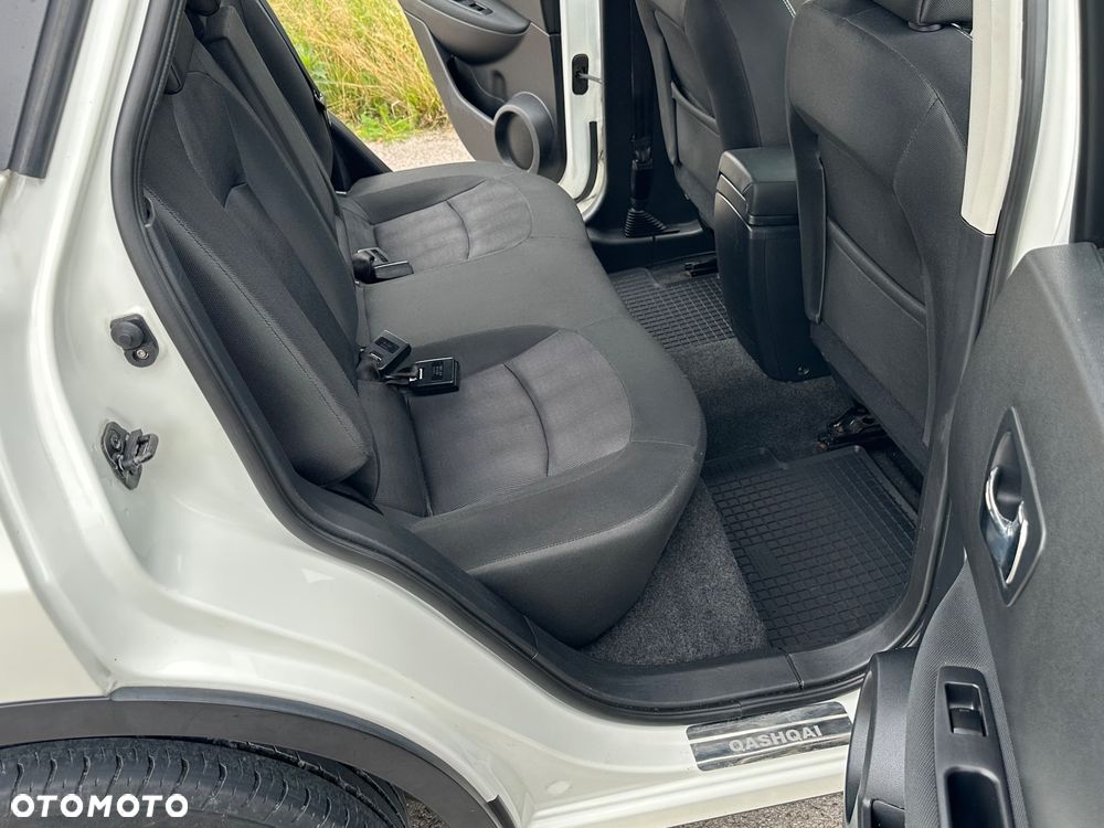 Nissan Qashqai 1.6 360 - 22