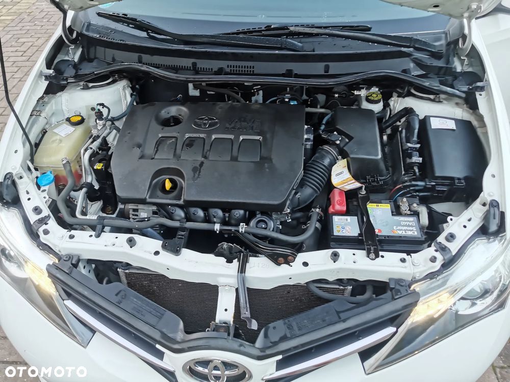 Toyota Auris - 10