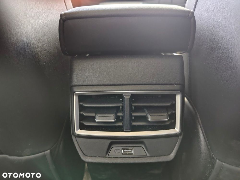 MG ZS Hybrid+ - 14