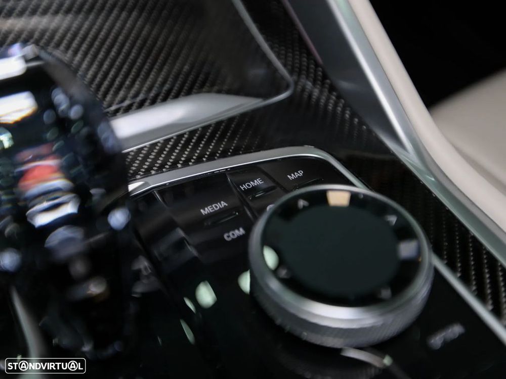 BMW X6 M50i Pack 50 anos - 28