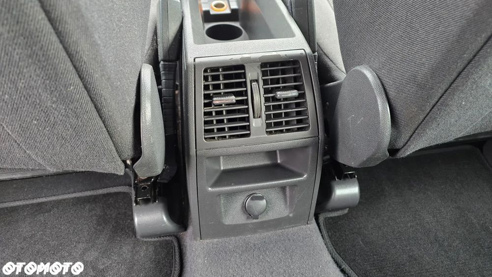 Opel Zafira - 25