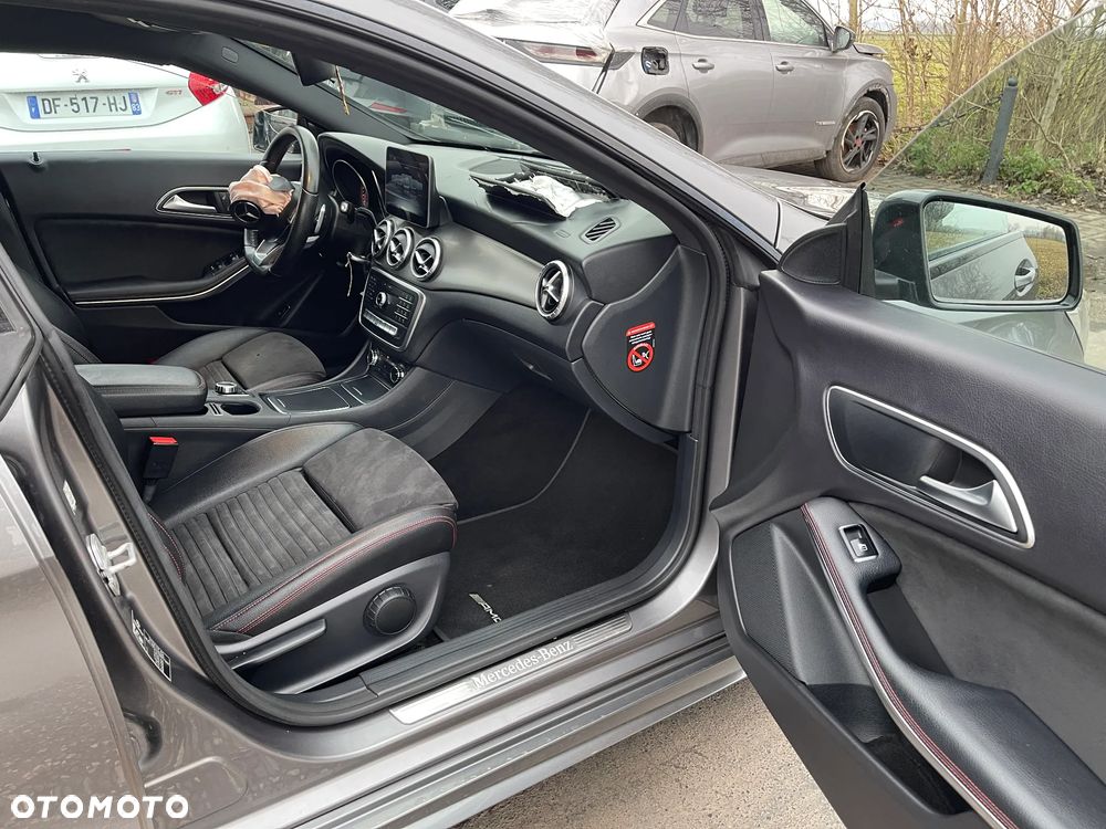 Mercedes-Benz CLA 180 d 7G-DCT AMG Line - 20