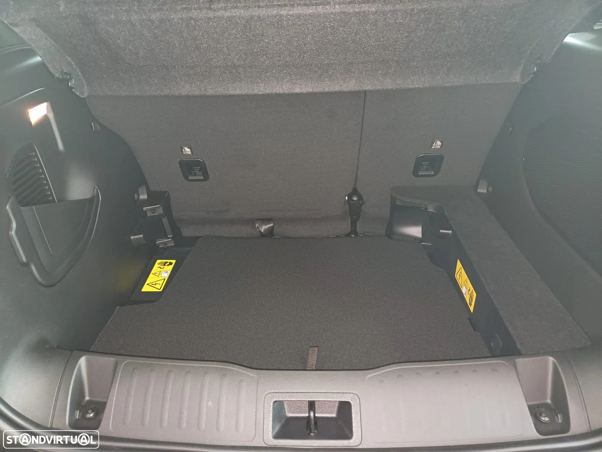 Jeep Renegade 1.3 TG 4Xe Limited - 29