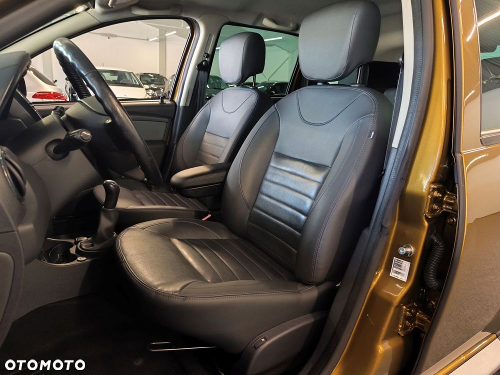 Dacia Duster 1.6 SCe Laureate S&S - 7