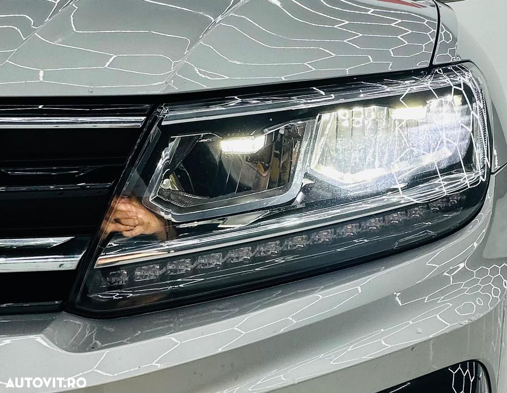 Volkswagen Tiguan - 10