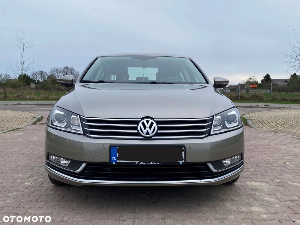Volkswagen Passat - 7