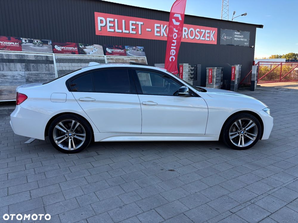 BMW Seria 3 328i xDrive - 9