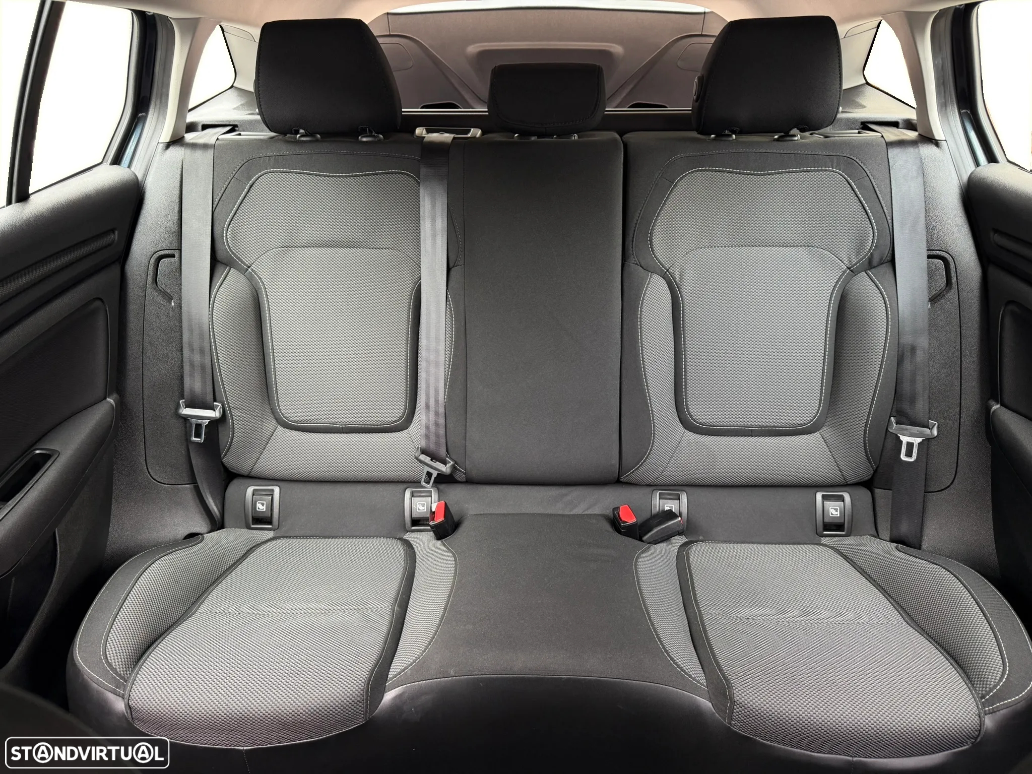 Renault Mégane Sport Tourer 1.5 dCi Limited - 38
