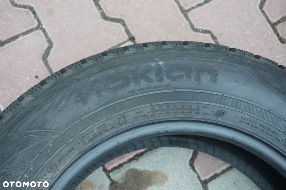 235 65 17 Nokian WR SUV 3 - 7