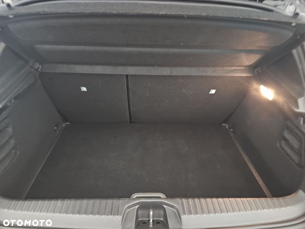 Renault Clio 1.0 TCe Evolution - 20