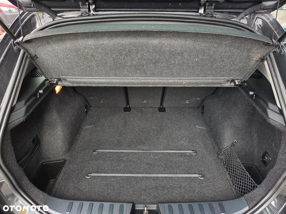 BMW X1 xDrive20d - 10