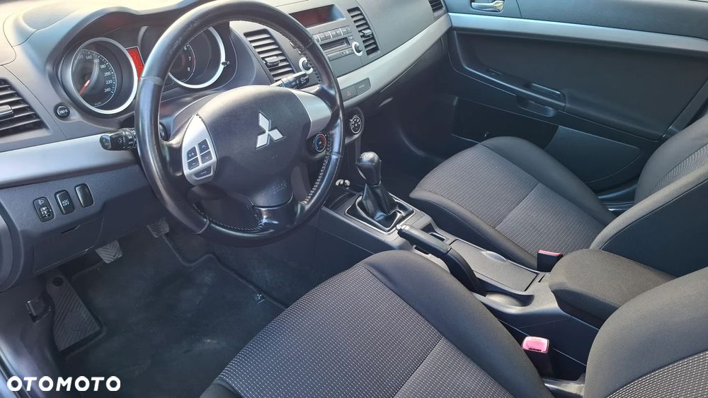 Mitsubishi Lancer 1.5 - 6
