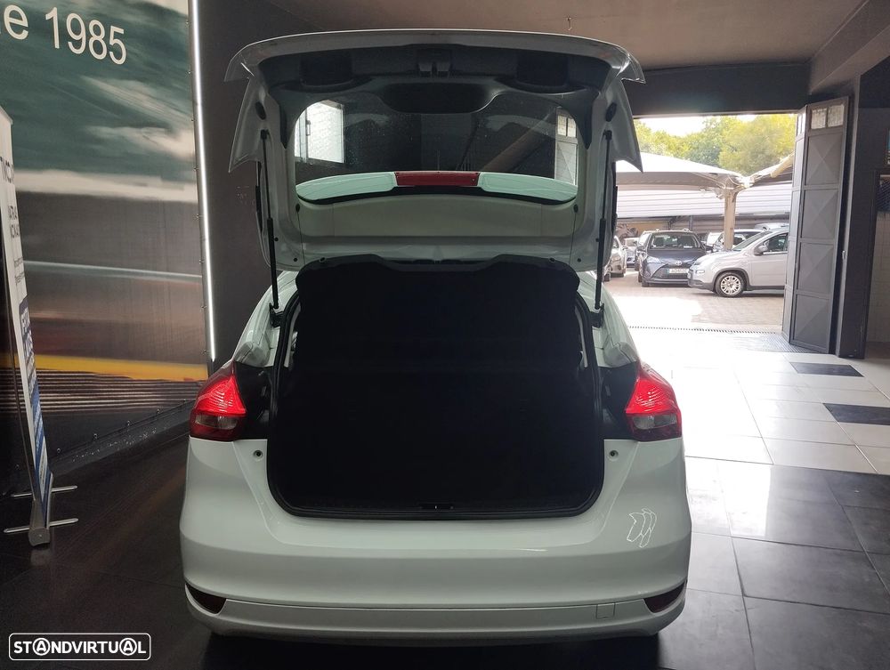 Ford Focus 1.5 TDCi Titanium - 11