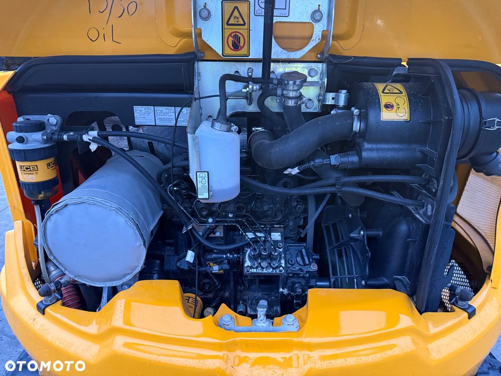 JCB 35Z-1 - 11