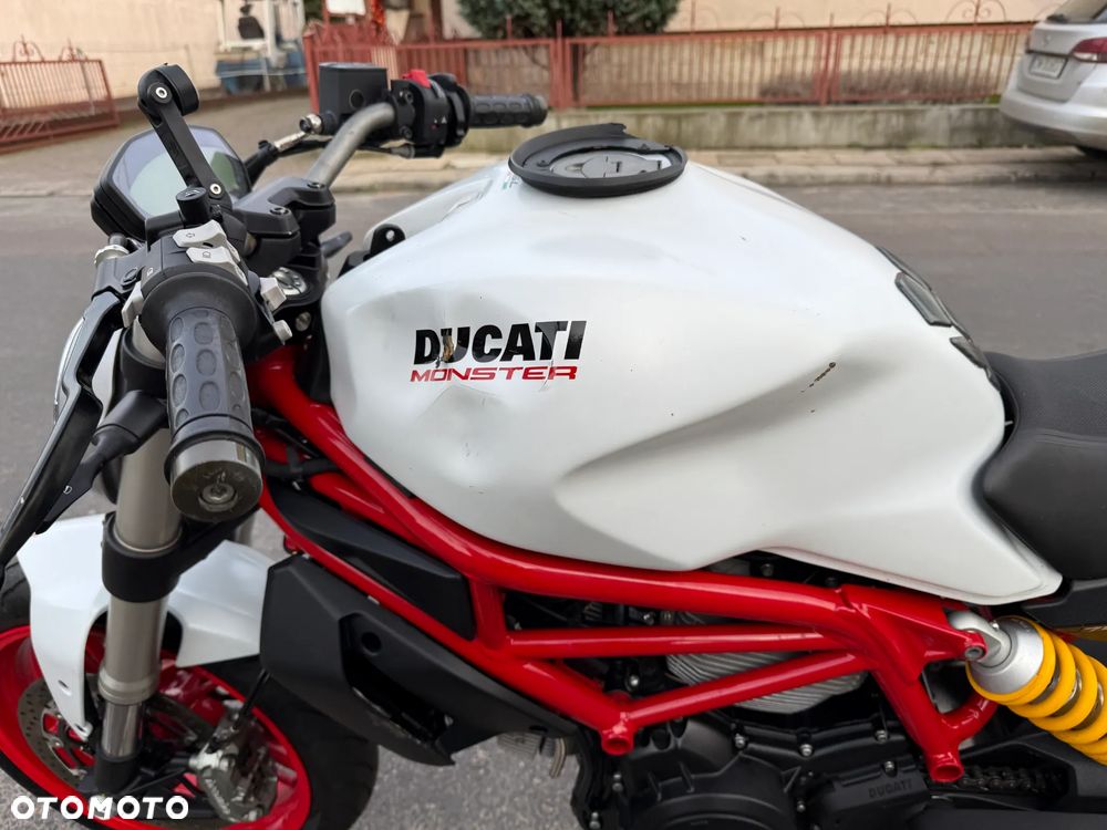 Ducati Monster - 20