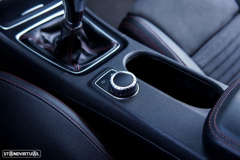 Mercedes-Benz A 180 CDI AMG Line - 43