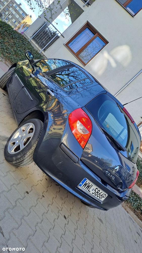 Renault Clio - 6
