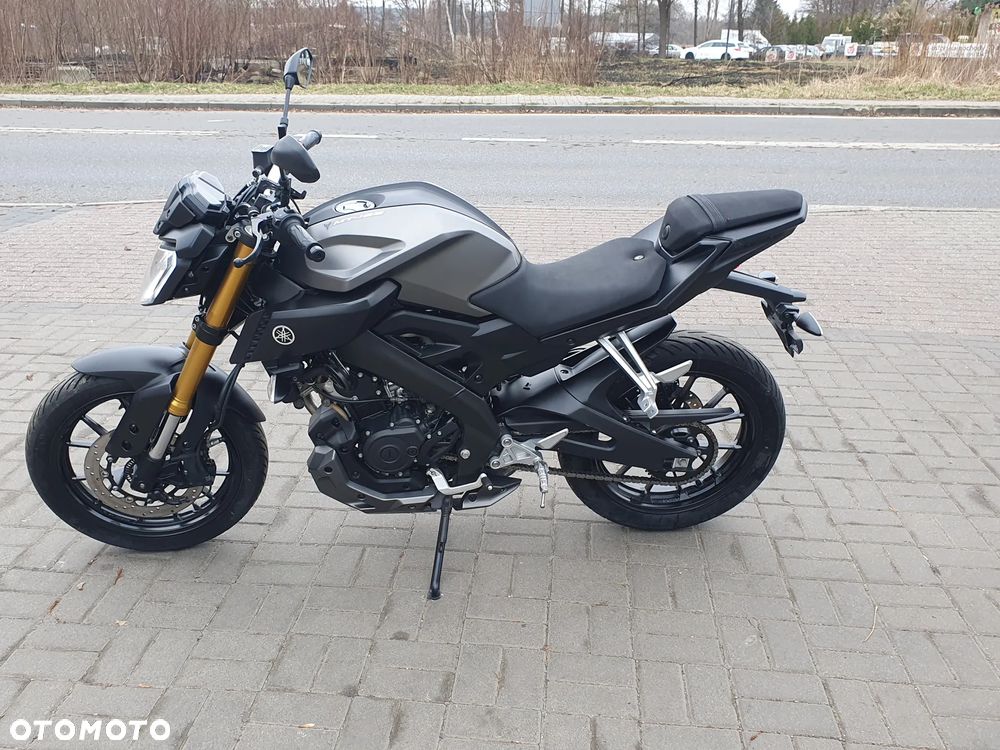 Yamaha MT - 32