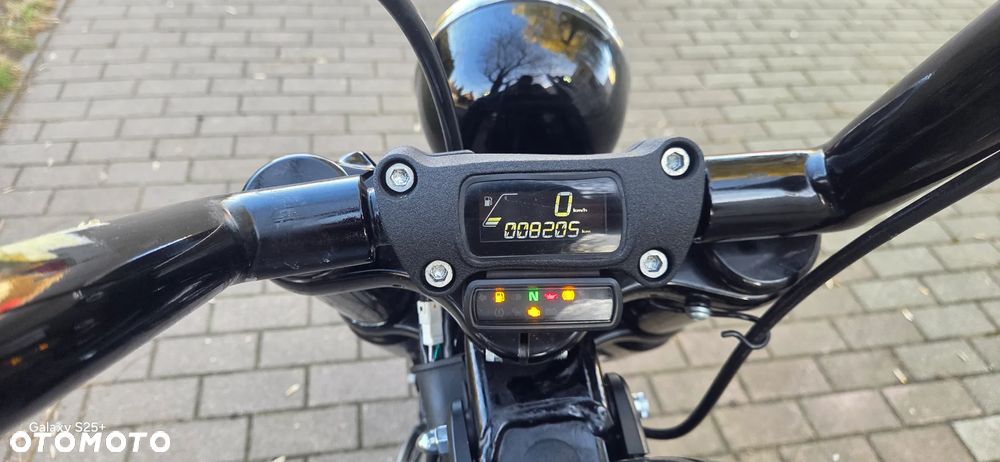 Harley-Davidson Softail Street Bob - 8