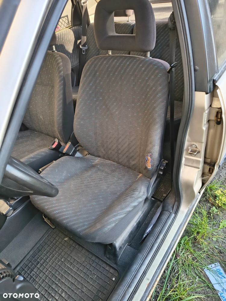 Opel Astra 1.4 GL - 5