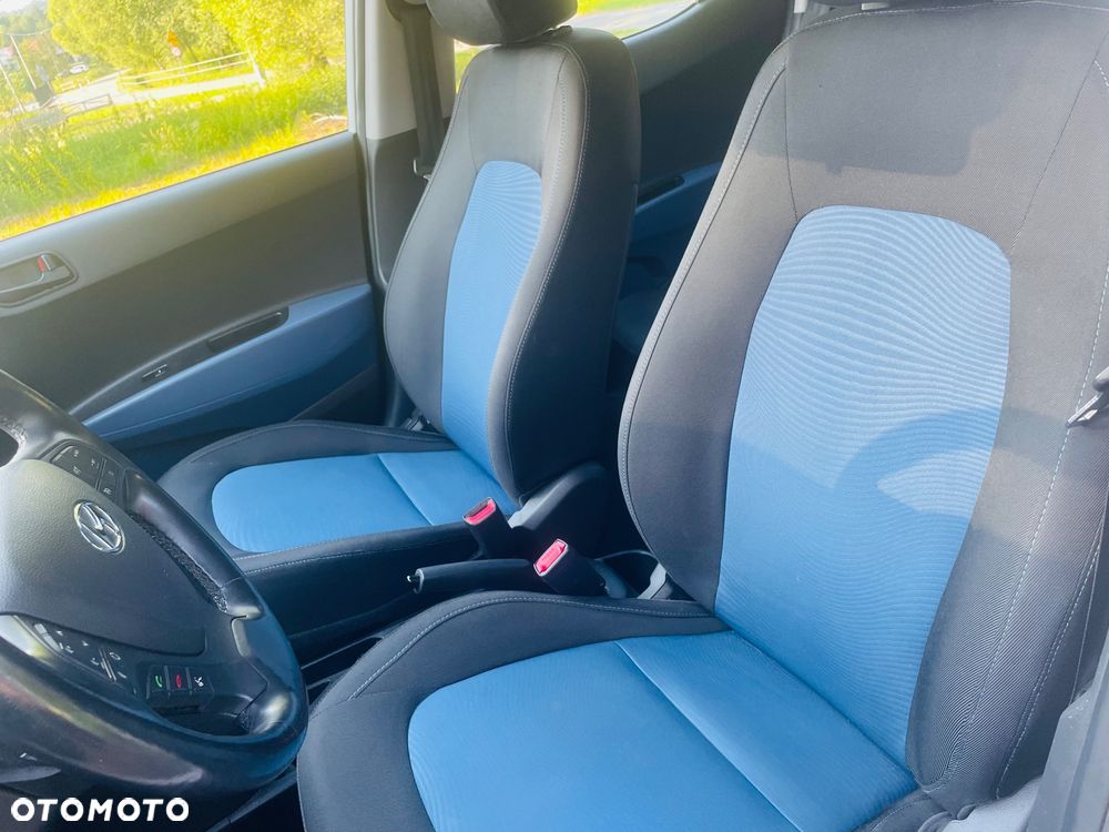 Hyundai i10 1.2 Fifa World Cup Edition - 6