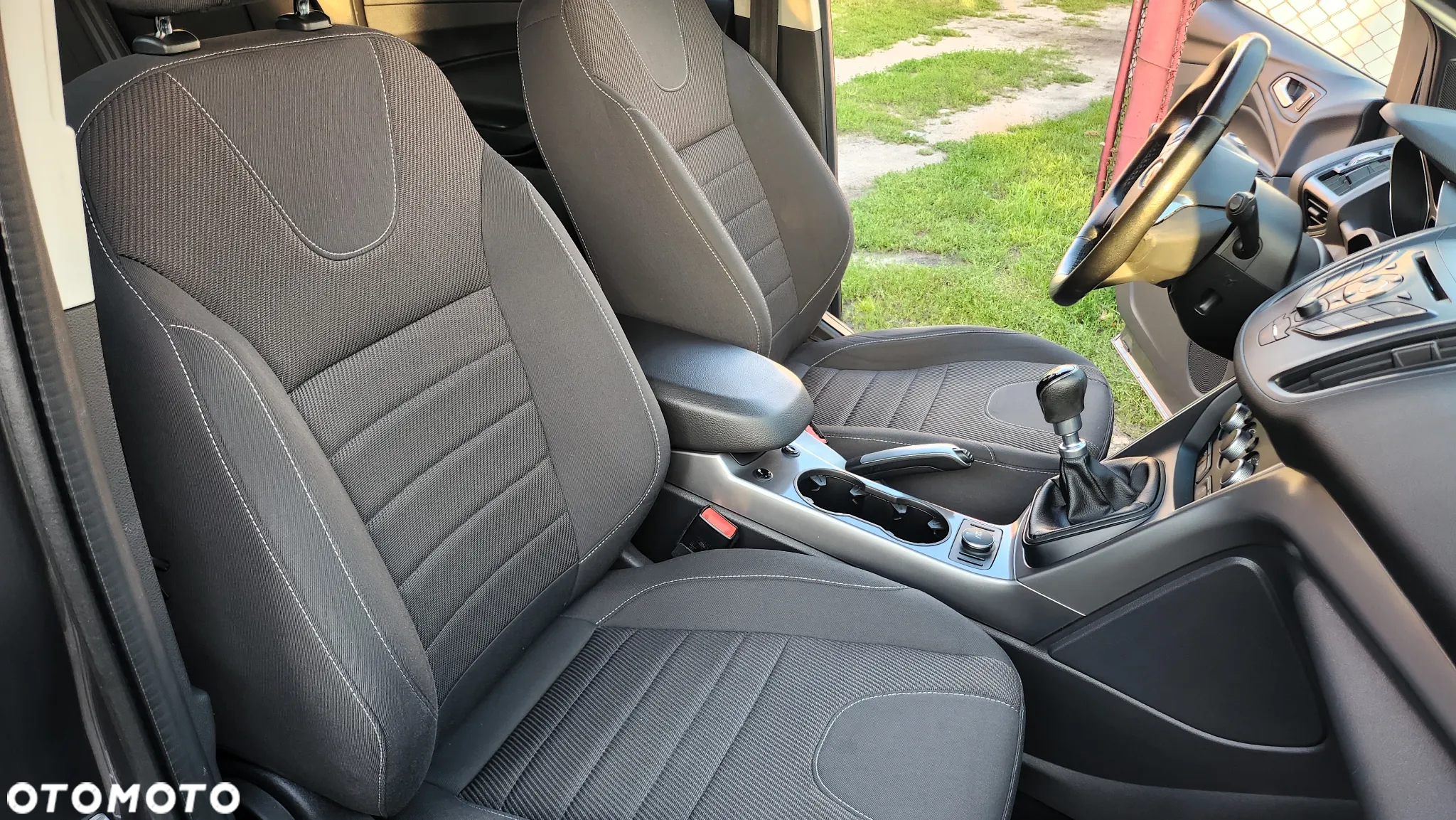 Ford Kuga 1.5 EcoBoost 2x4 Trend - 6