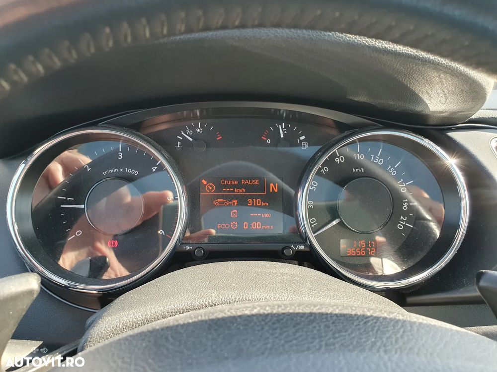 Peugeot 3008 e-HDi FAP 110 EGS6 Stop&Start Active - 22