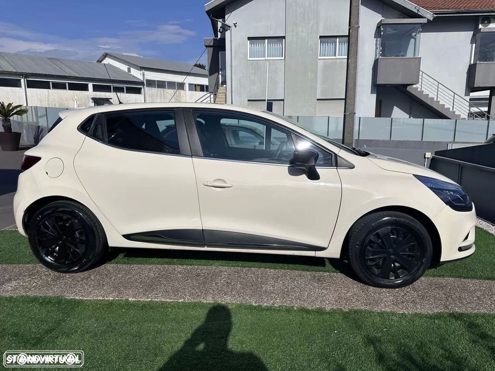 Renault Clio 0.9 TCe Limited Bi-Fuel - 14