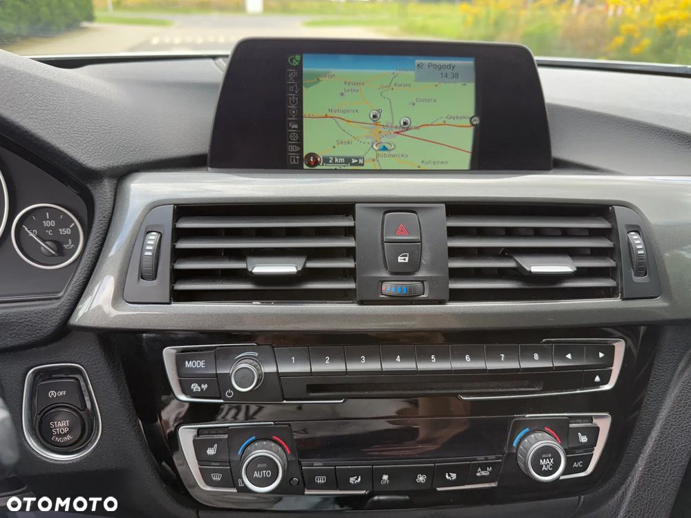 BMW Seria 3 318d M Sport - 21