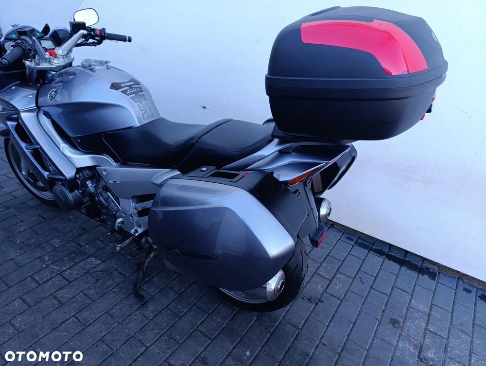 Yamaha FJR - 15