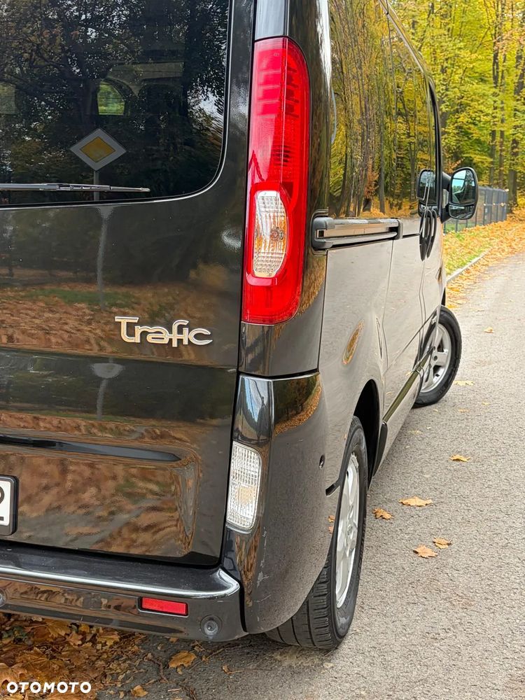 Renault Trafic Grand Passenger Pack Clim - 11