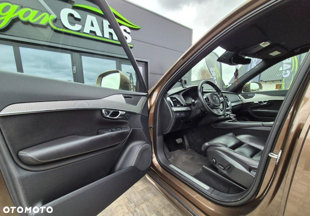 Volvo XC 90 - 10